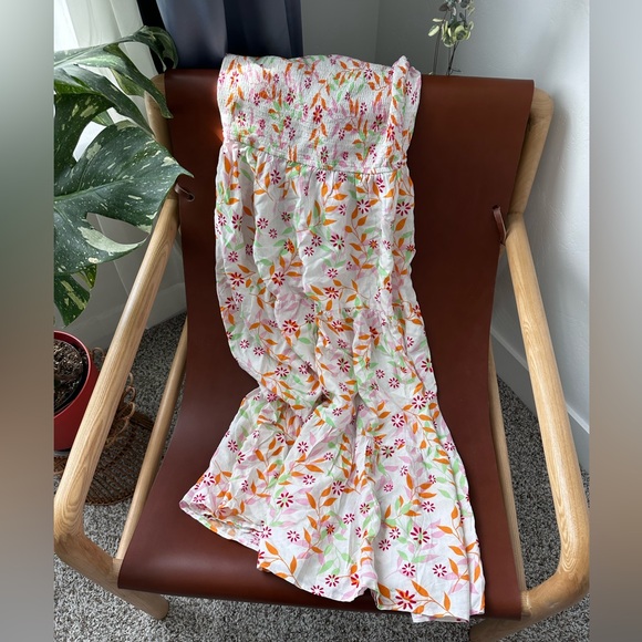 NWT, M, Bohemian Summer Floral One
Shoulder Sleeveless Smocked Long Midi Dress - Picture 6 of 8